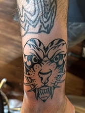 Small flash style tattoo design featuring simple bold linework